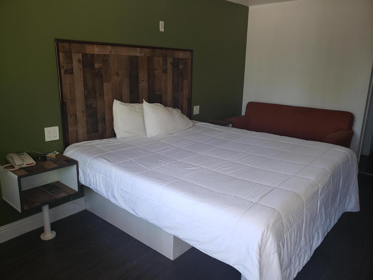 University Inn Фресно Экстерьер фото
